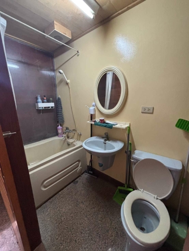 免仲介費🏠後勁溪河堤旁舒適大房間，多木質裝潢｜鄰近日月光楠梓科技園區X學區國昌國中X高大（第5張）