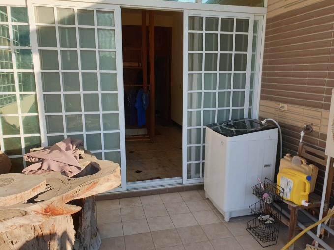 免仲介費🏠後勁溪河堤旁舒適大房間，多木質裝潢｜鄰近日月光楠梓科技園區X學區國昌國中X高大（第9張）