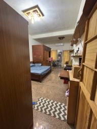 免仲介費🏠後勁溪河堤旁舒適大房間，多木質裝潢｜鄰近日月光楠梓科技園區X學區國昌國中X高大（第1張）