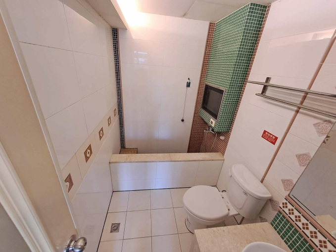 租補*台電*陽台獨洗曬*飲水機/子母車*機車好停*大電梯空間~*(第8張)