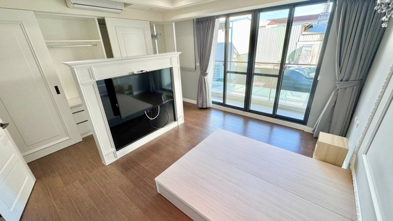 廷選好屋✨整棟透天輕豪宅✨四房二廳四衛四陽台✨平面車位✨可租補可戶籍（第4張）