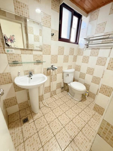 小資首選❤陽台獨洗、衛浴開窗、電梯❤走路一中商圈（第1張）