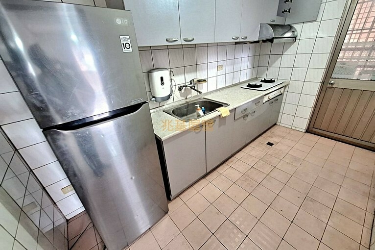 兆基社會住宅🏡⭐西屯大4房有車位⭐可租補(第11張)