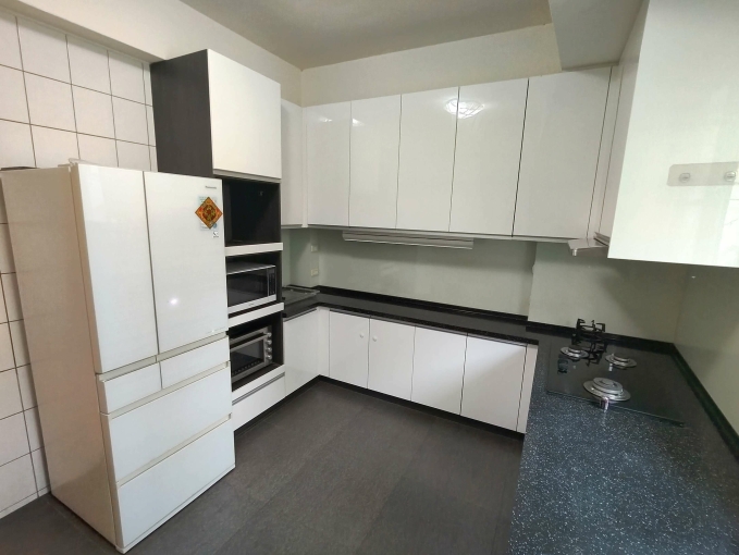 橘子🍊近漢神洲際4+1房透天⭐室內車庫家具電全配⭐屋況佳可租補（第5張）