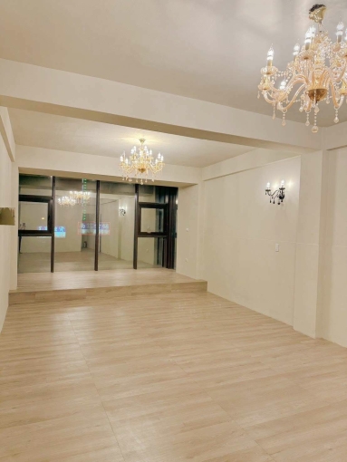 租客勞基法免費諮詢💖北屯路跟進化路交叉口 全新整理透天店面 ✅店住合一 可營登（第4張）