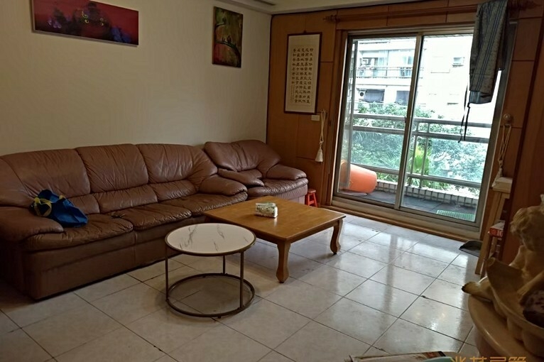 兆基社會住宅🏠免仲/百年路透天3房車/可租補(第1張)