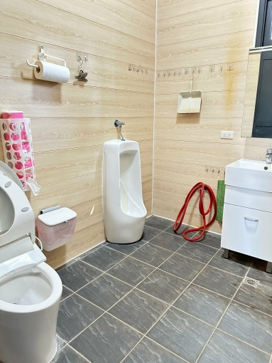 近台中機場清泉崗高爾夫球場 - Image 1