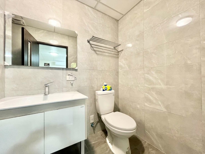 高鐵5分鐘🏅台水電🎀一層兩戶🔆陽台獨洗曬（第12張）