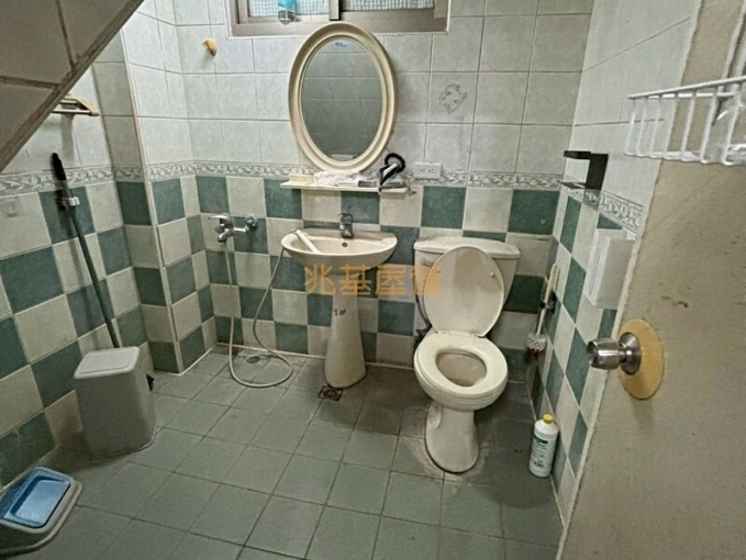 兆基社會住宅🏠清水透天大四房家具齊全🏠雙租補（第8張）