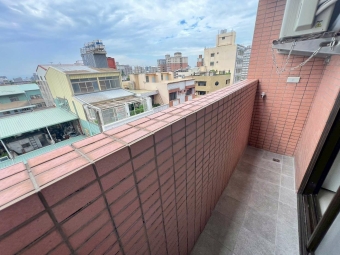 🔥東區最秒殺🔥可以租補🔥電梯陽台獨曬🔥近台中車站 - Image 11