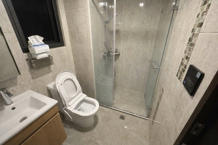 百萬裝潢💎2房1廳💎高樓層景觀戶✨步入式衣櫃💎含機上車位（第5張）