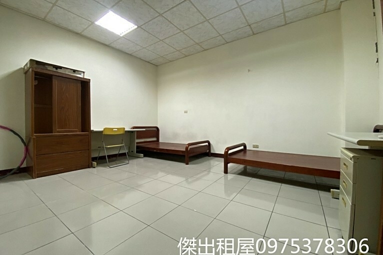 傑出租屋/大竹路大坪數陽台套房（第2張）