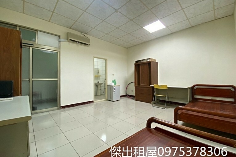 傑出租屋/大竹路大坪數陽台套房（第1張）