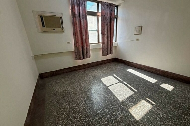 鳳山區可停車可寵華興街透天免仲可申請補助🏠兆基社會住宅（第10張）