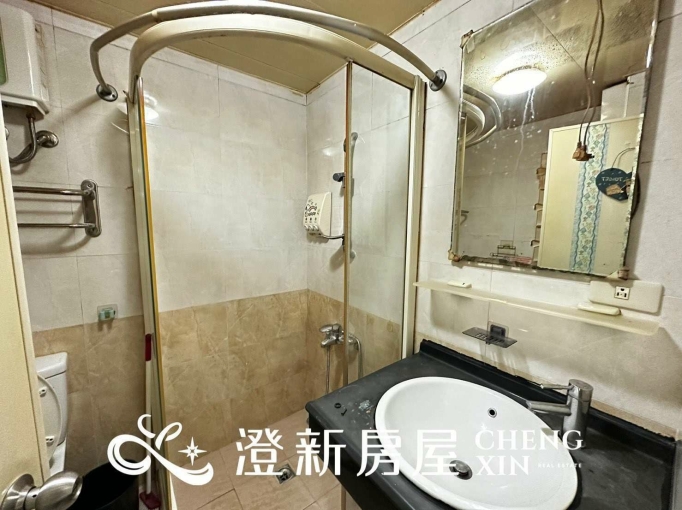 🌳近巨城/一房一廳樓中樓/有電梯 🌳台水台電/垃圾集中/警衛管理 - Image 9