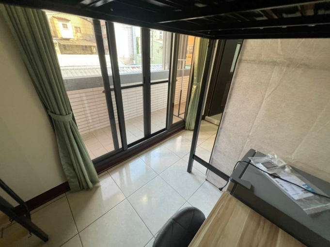 台中車站✔短租✔陽台 - Image 4