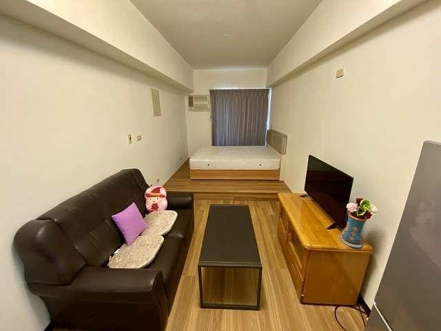 💙已出租💙💞大象租屋💞摩登新貴大樓.SOGO飯店式管理大套房.有廚房.陽台（第1張）