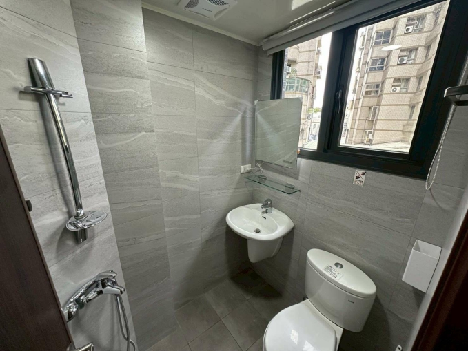 🔥西屯整棟全新🔥電梯套房🔥可以貓貓🔥進中國醫水湳（第2張）