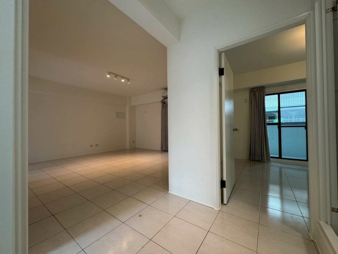 南屯區-藝林園二期全新整理起家屋（第4張）