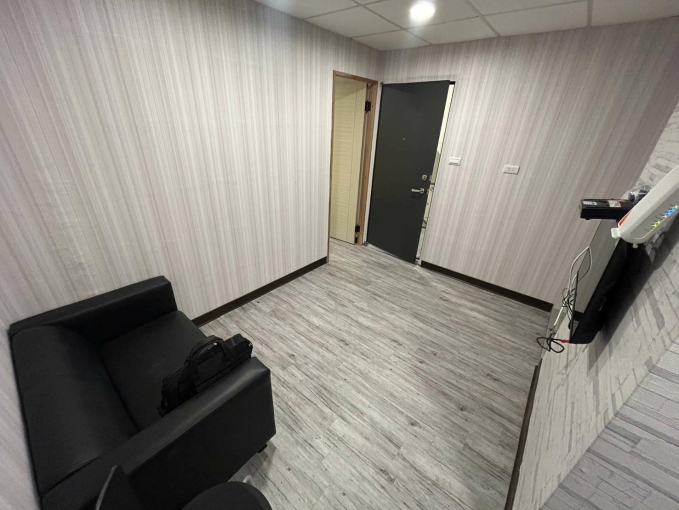 ★台北橋捷運★三和夜市★全新裝潢★附傢俱電★可寵★陽台 - Image 2