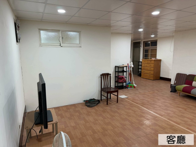 (免仲介費可租補可寵)公寓三房整層住家/加賴聯絡在最後一張圖（第2張）