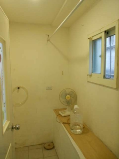 免仲介費 中壢市區忠福社區內公寓4樓裝潢網路套房出租（第6張）