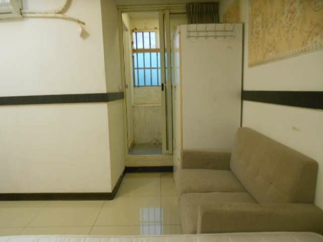 免仲介費 中壢市區忠福社區內公寓4樓裝潢網路套房出租（第6張）