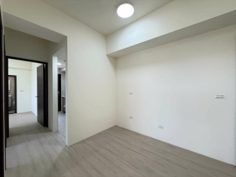 🎀大園客運園區全新🎀稀有雙衛浴開窗兩房車（第2張）