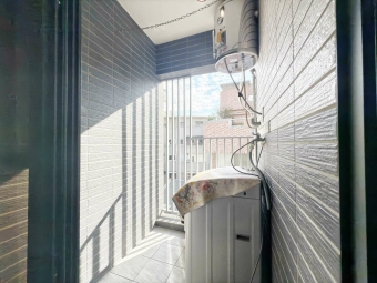 北區衛浴開窗採光通風曉明女中整棟新蓋可租補多間可選陽台獨洗曬雙層冰箱變頻冷氣電梯套房（第10張）