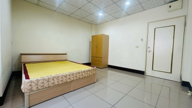 大里科學園區大套房 - Image 7