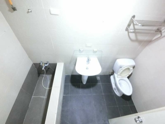 一中✨電梯✔子母車✨採光好✔有浴缸 - Image 17