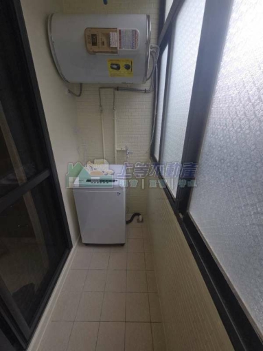 清大附小天公壇旁全新整理陽台網路套房@有個人洗衣機 - Image 4