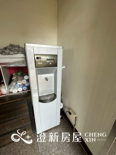 🎉金山街前段/格局方正採光通風大套房/獨立陽台洗衣機/飲水機/垃圾集中🎉 - Image 12