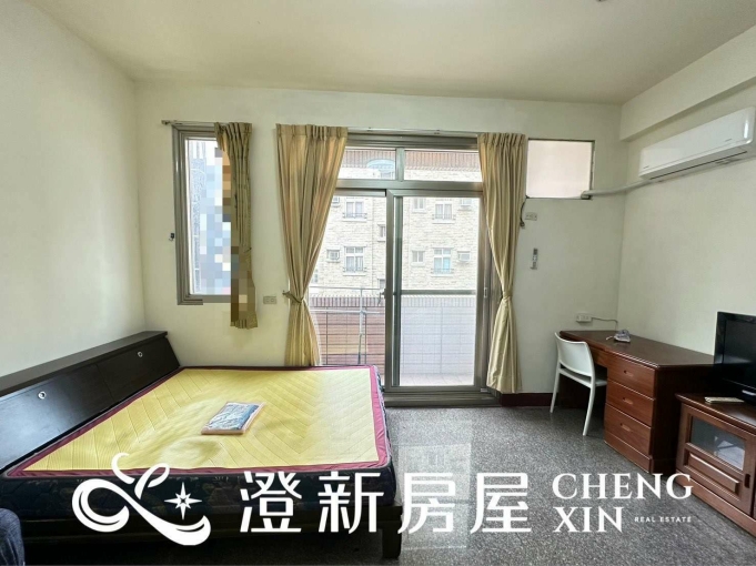 🎉金山街前段/格局方正採光通風大套房/獨立陽台洗衣機/飲水機/垃圾集中🎉 - Image 2