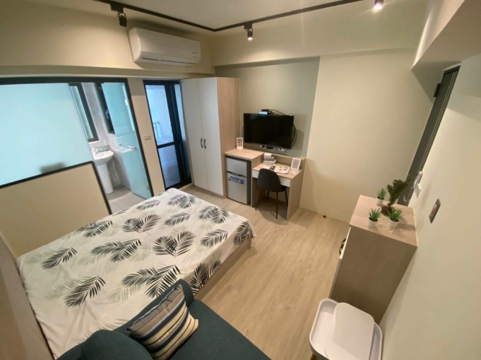 租補*很新電梯大套房*陽台*機車位*子母車~（第6張）