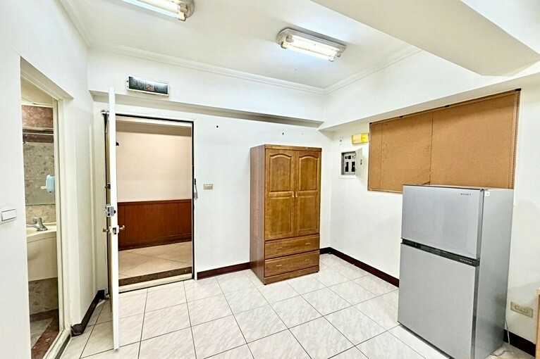 兆基社會住宅🏠勤美小資電梯套房獨洗曬🏠雙租補（第9張）
