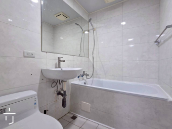 西屯區｜台灣大道 × 黎明路｜樓中樓共生宅出租（第15張）