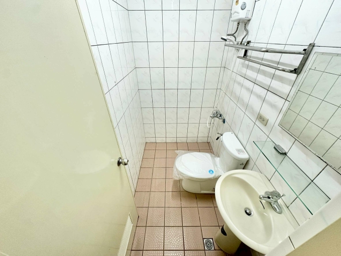 🔥東區可租補🔥可短租🔥飲水機子母車🔥室內機車位（第2張）