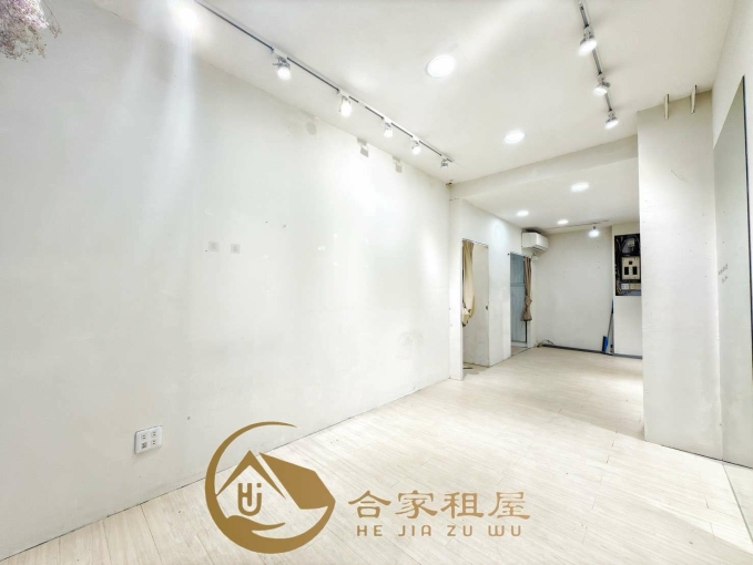 租客勞基法免費諮詢💖西屯區可營業登記地點好省裝潢服飾首選精品裝潢有冷氣電費只要(4)元超佛無洗曬木質地板免爬樓梯店面（第1張）