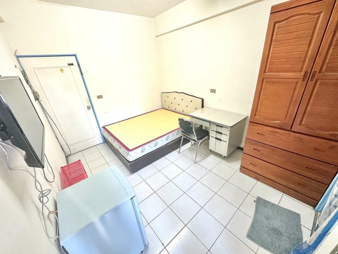 珍珠奶茶不要珍珠✨佛心學生房✨可租補💕近逢甲 中央公園⚡宇你相見（第3張）