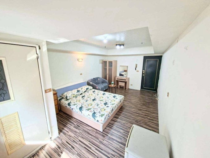 北區漢口路｜電梯$9000套房｜👉 獨洗曬＋陽台｜衛浴開窗｜首月租金半價｜可雙租補｜台水電（第3張）