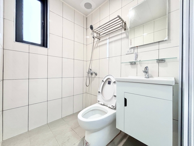 🔥西屯超新電梯🔥陽台獨洗🔥可短租、可租補🔥近北屯迪卡農 - Image 2