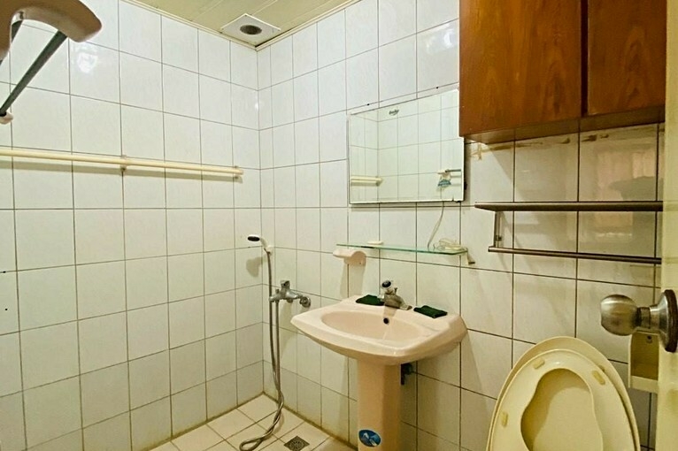 兆基🏡東區生活圈稀有5房透天出租(第12張)