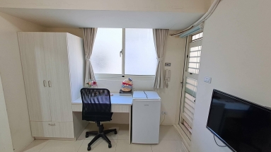 租補*電梯*子母車*飲水機*陽台獨洗曬*明亮*衛浴開窗（第8張）