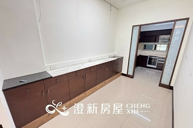 市中心/大坪數/可當套房也可當工作室/獨立廚房/變頻冷氣（第6張）