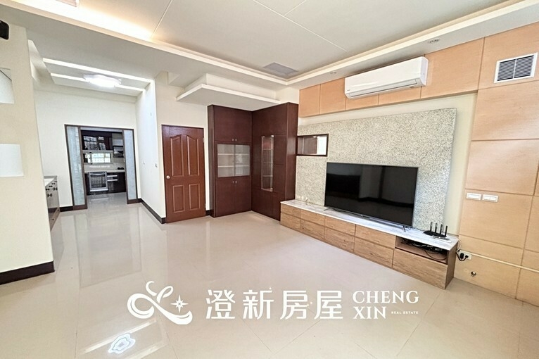 市中心/大坪數/可當套房也可當工作室/獨立廚房/變頻冷氣(第3張)