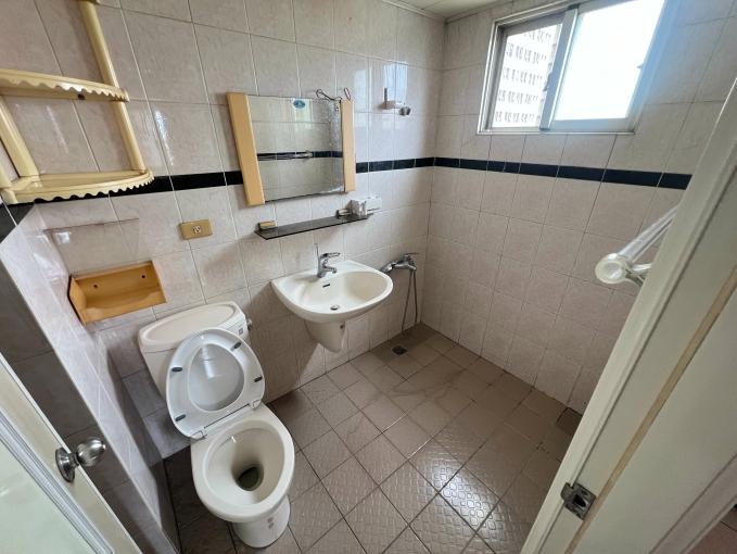 可租補☆2+1房雙衛☆平移式車位（第11張）