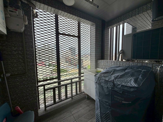 捷運南屯站｜文心1號｜裝潢傢俱家電全｜邊間-3房雙衛（第11張）