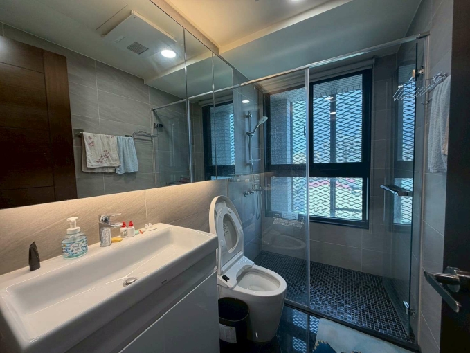 捷運南屯站｜文心1號｜裝潢傢俱家電全｜邊間-3房雙衛（第7張）