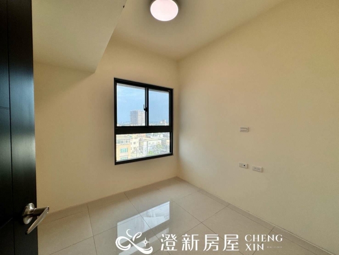 🐱南寮三房可養貓只要24000 🐱全新首租/採光通風良好/警衛管理 - Image 4